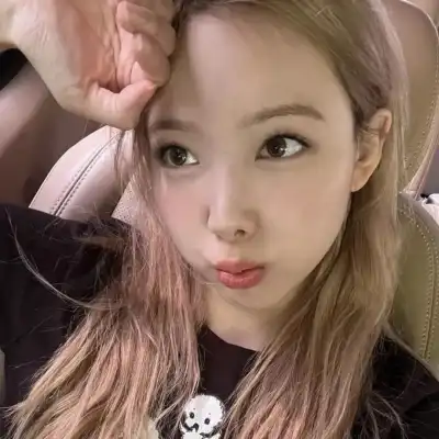 何子墨